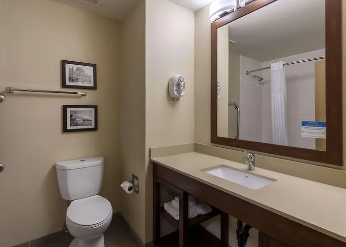 Mini-hôtel Comfort Near St Louis 4*