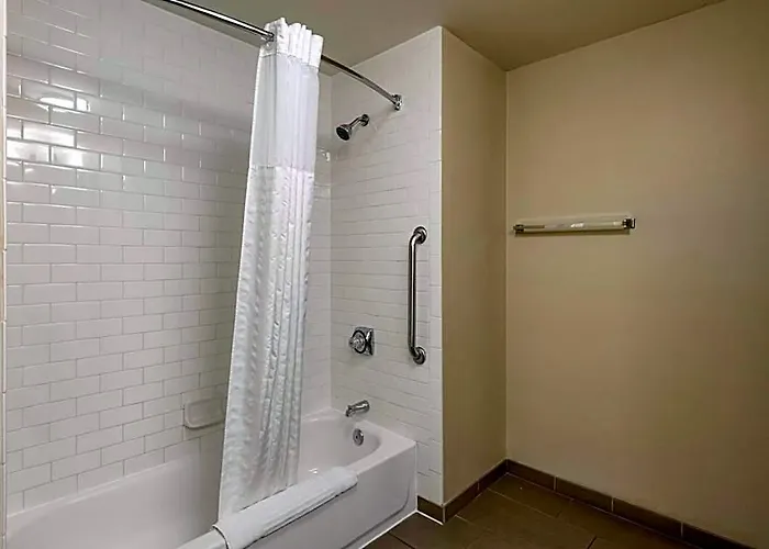 Comfort Near St Louis Mini-hôtel 4*