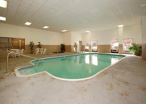 Mini-hôtel Comfort Near St Louis 4*