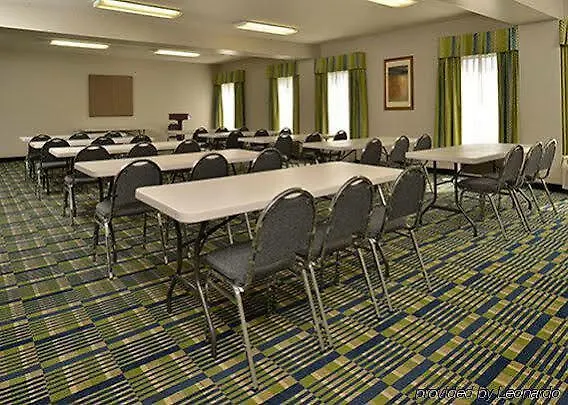 Mini-hôtel Comfort Near St Louis 4*